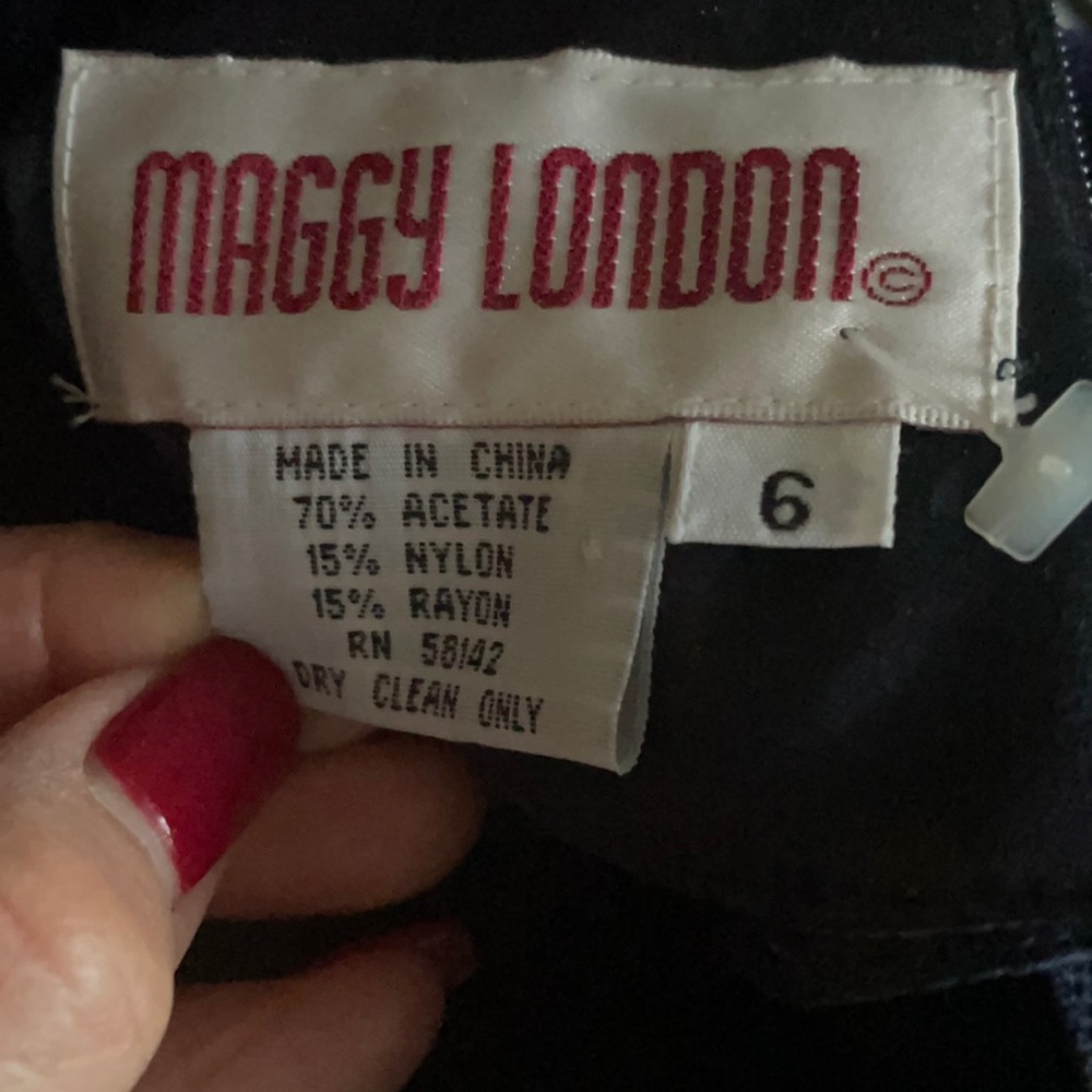 Maggy London Blue/Purple Velvet Chinese Dress size 6 - Picture 13 of 13